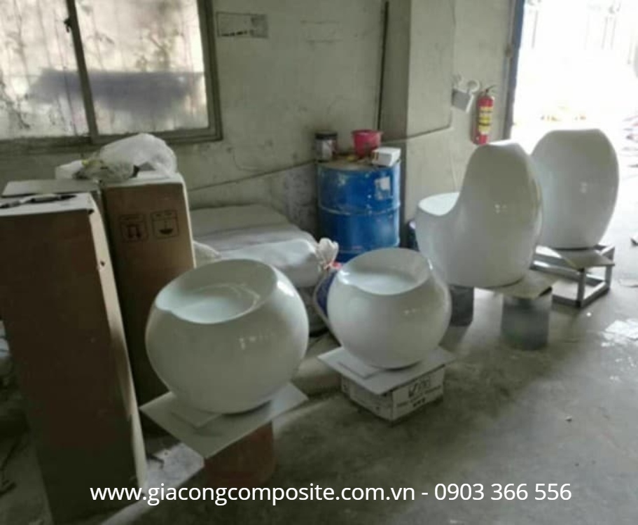 Bàn ghế bằng composite đẹp